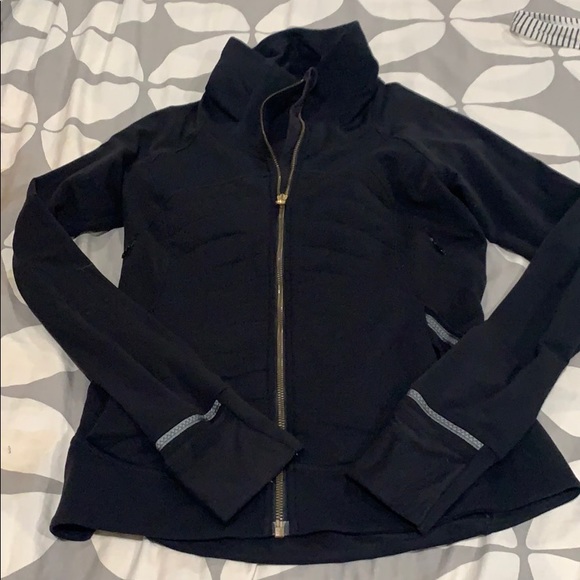 lululemon athletica Jackets & Blazers - Lululemon quilted zip up jacket